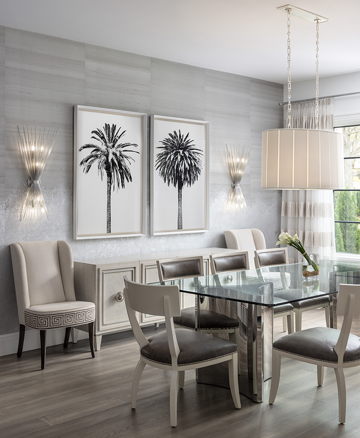 DIVINE DINING The dining room’s silk wallcovering in a mural style “gives the room some pop,” says interior designer Jane Spencer.